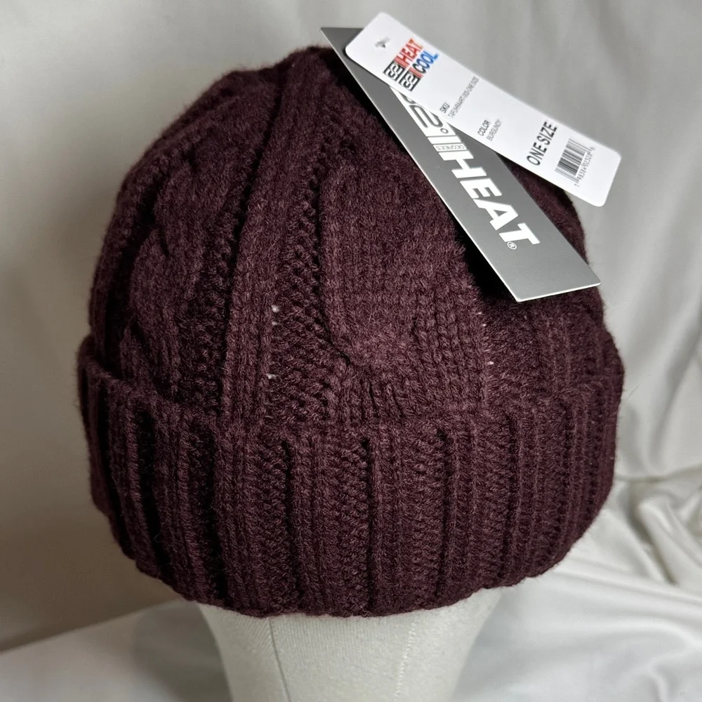 32 Degrees Burgundy Knit Beanie